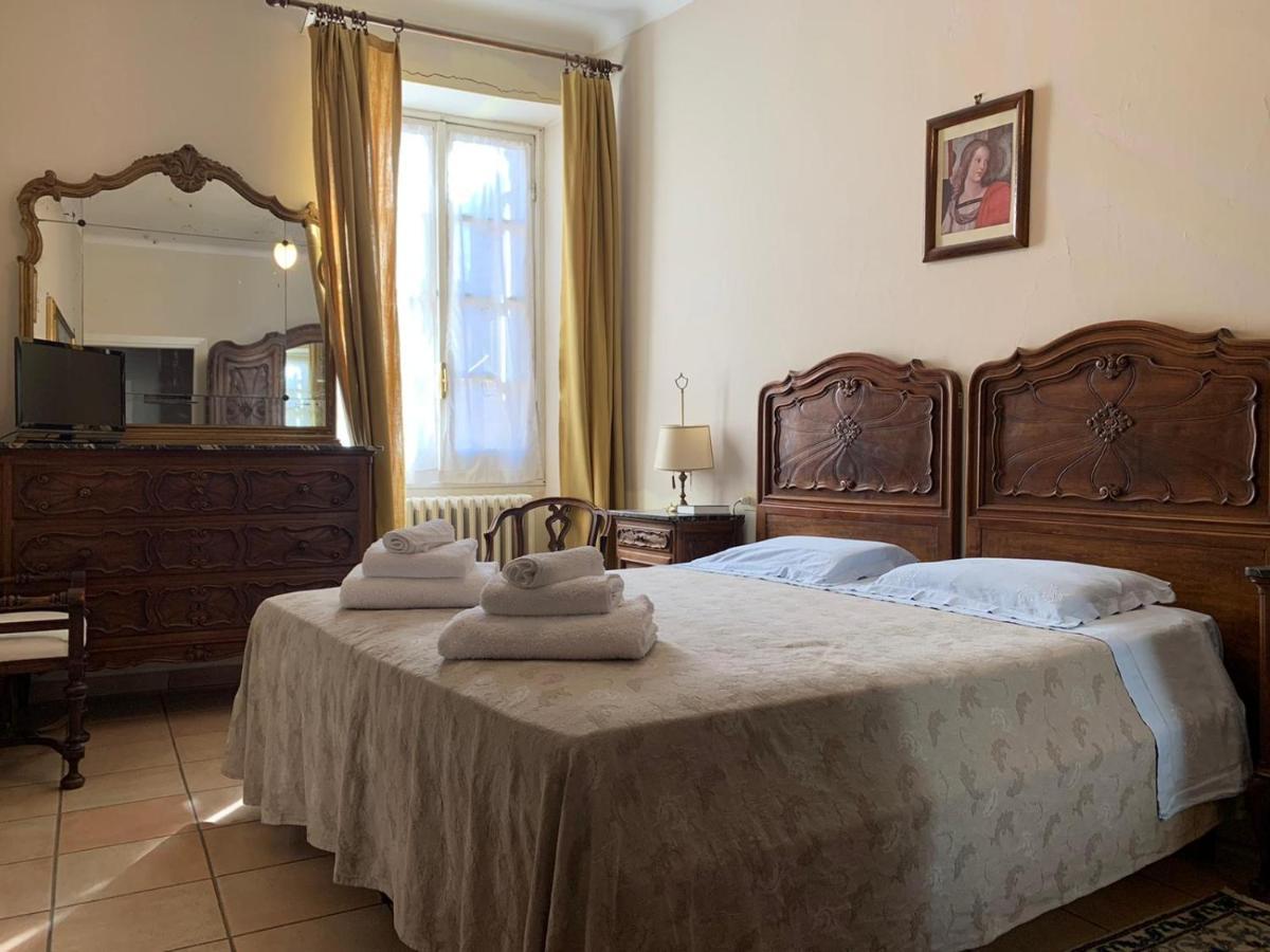 Albergo Dell'Angelo Pieve di Teco Екстериор снимка