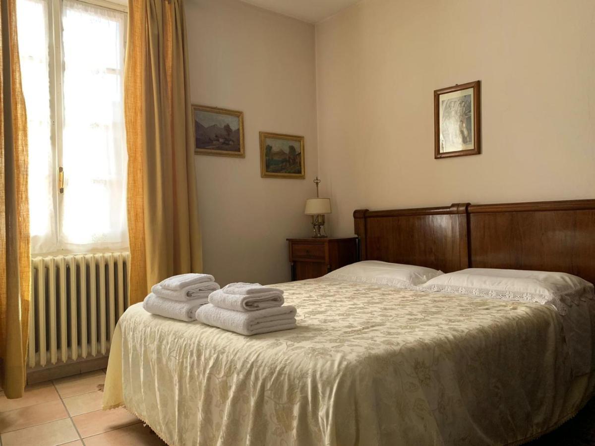 Albergo Dell'Angelo Pieve di Teco Екстериор снимка